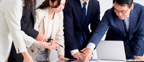 IT系技術者、行政事務の経験者を積極的に雇用